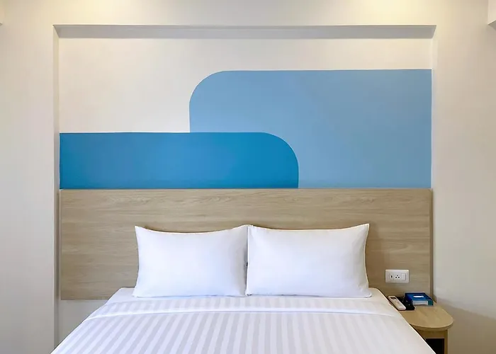 Hotel Hop Krung Thonburi Station 2*