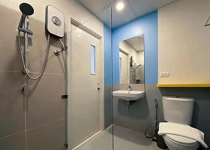 Hotel Hop Krung Thonburi Station