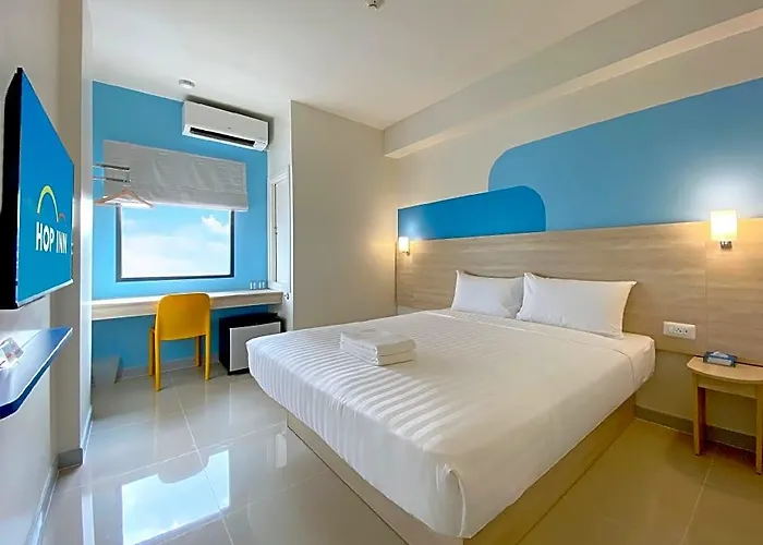 Hotel Hop Krung Thonburi Station